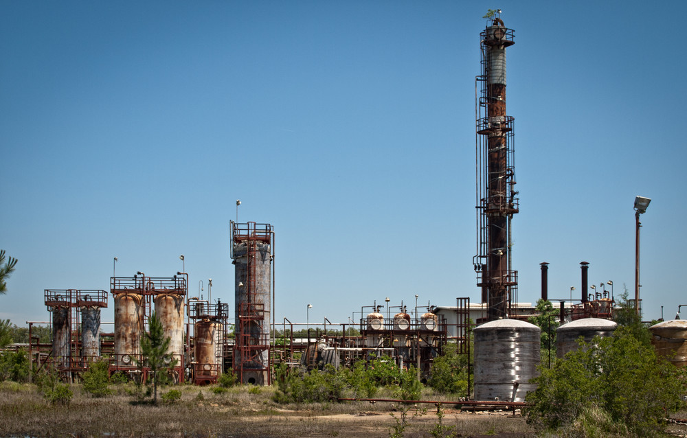 GAMXX Oil Refinery photo Abandoned America