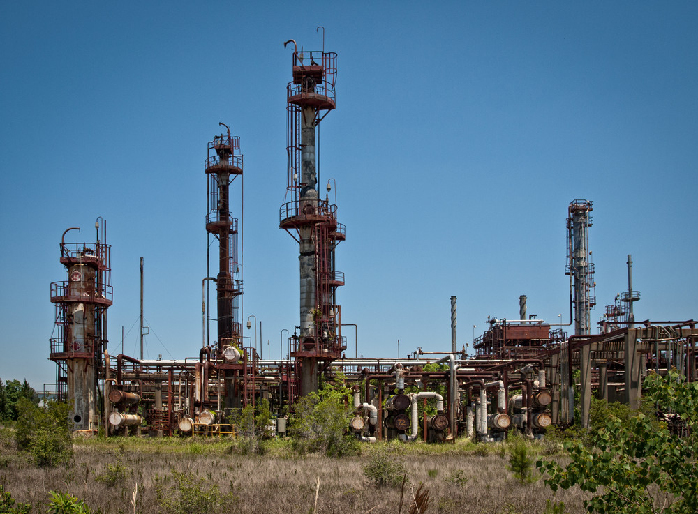GAMXX Oil Refinery photo Abandoned America