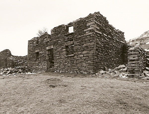TY CANOL, Elenydd, Pontrhydyfendigaid, Ceredigion 2011 - CEREDIGION FARMHOUSES
