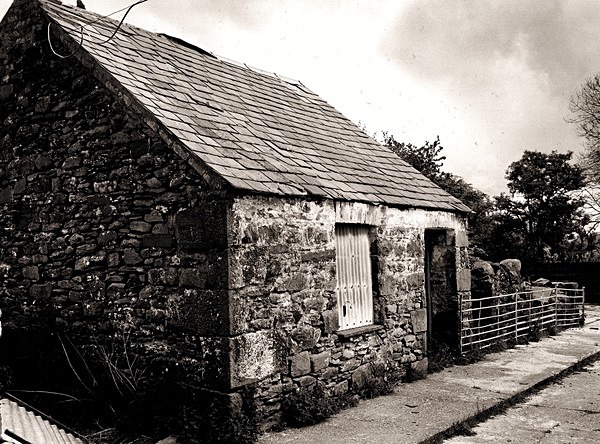 TY'N Y SWYDD, Castell Flemish, Ceredigion 2014 - CEREDIGION FARMHOUSES