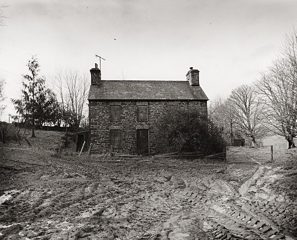 BRECHFA FAWR, Llangeitho, Ceredigion 2016 - CEREDIGION FARMHOUSES