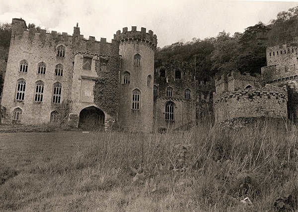 GWRYCH CASTLE, Abergele, Conwy 2005