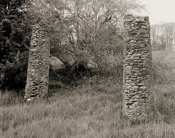 BARN PILLARS (nr Penlone), Stags Head, Ceredigion 2013 - CEREDIGION FARMHOUSES