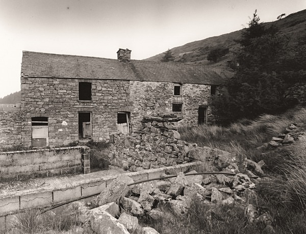PEMPRYS, Artists Valley, Ceredigion 2013 - CEREDIGION FARMHOUSES