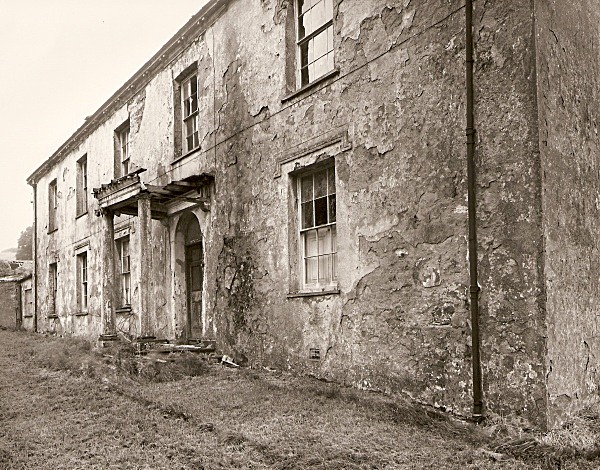Notes on COURT / CWRT, Llanychaer, Pembrokeshire 2010 - PEMBROKESHIRE