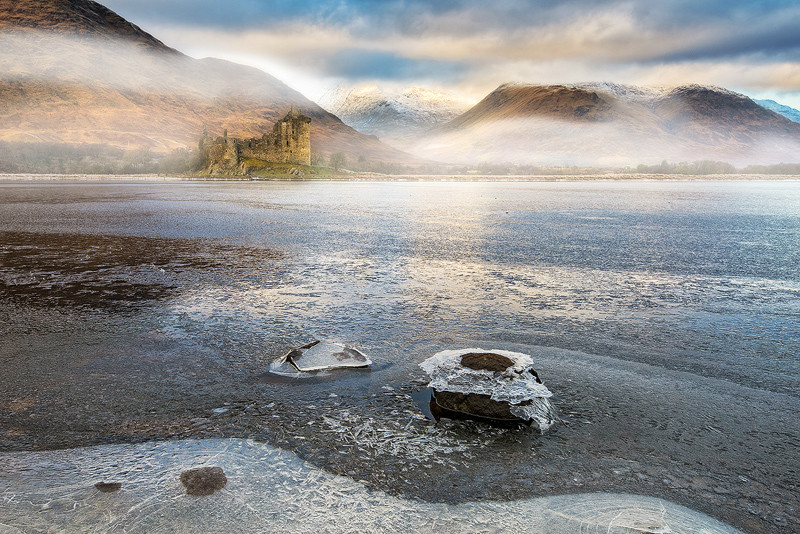 Kilchurn through the mist - The Light Captured