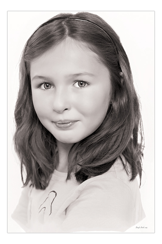 Isla - Portraits, Pets and Events