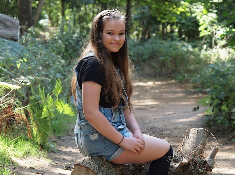  - solo & group portraits