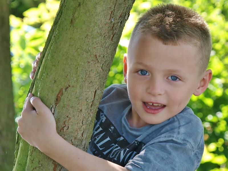  - solo & group portraits