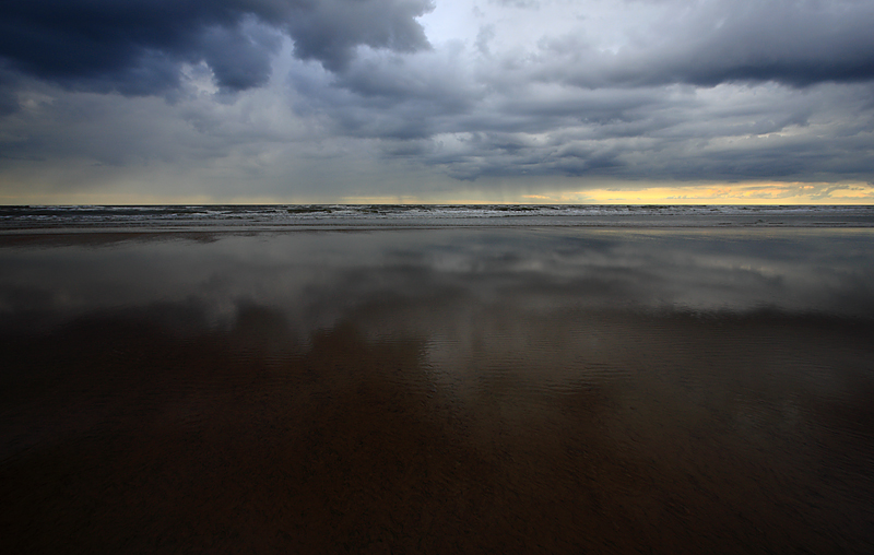 Dark Mood - Burnham Overy