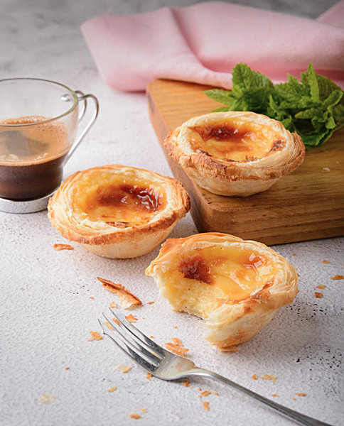Pastéis de Nata - Portuguese Custard Tarts - Food
