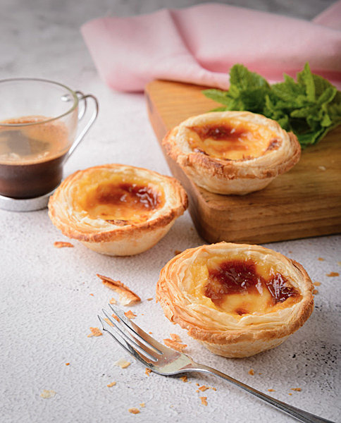 Pastéis de Nata - Portuguese Custard Tarts - Food