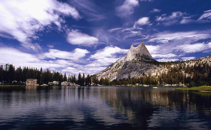 Cathedral Lake - Sierra Nevada and Yosemite