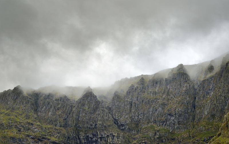 Ysgolion Duon - Mountains 2