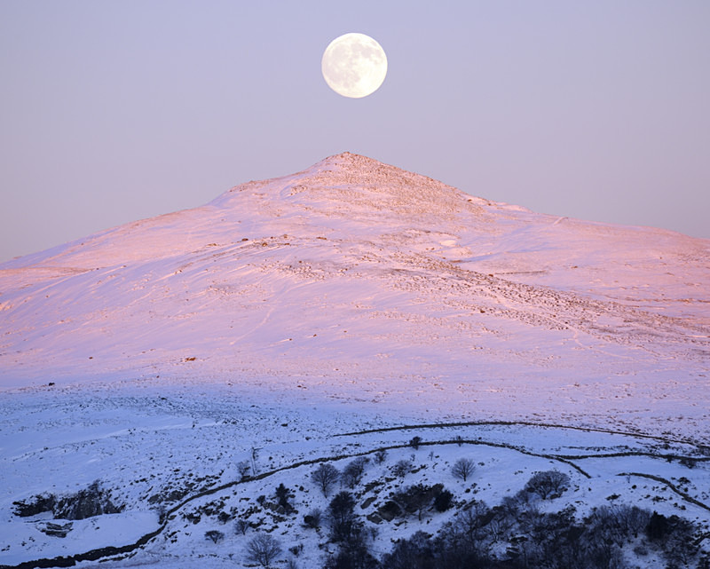 moonrise, sunset, Y Gyrn - Mountains 1