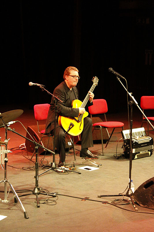 Martin Taylor Spirit of Django_01 - Martin Taylor -Spirit of Django 2010