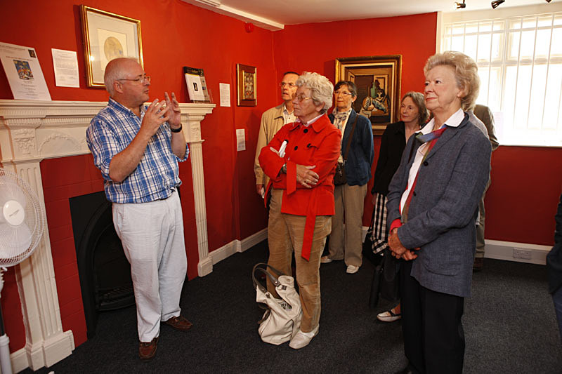 Fine Art_13 - 20th Century Paintings & Sculptures Exhibition 2010