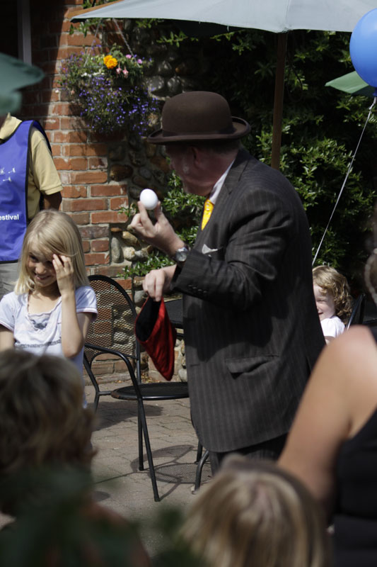 Bob Percy Magician_04 - Bob PercyMagician 2010