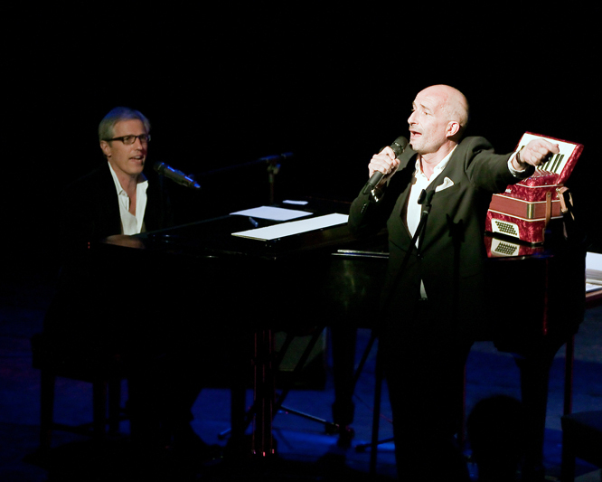 IMG_4017 - Kit & McConnel 2012