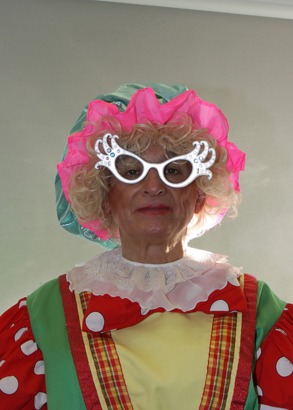 IMG_1014 - Holt Lights Night and Dames 2015