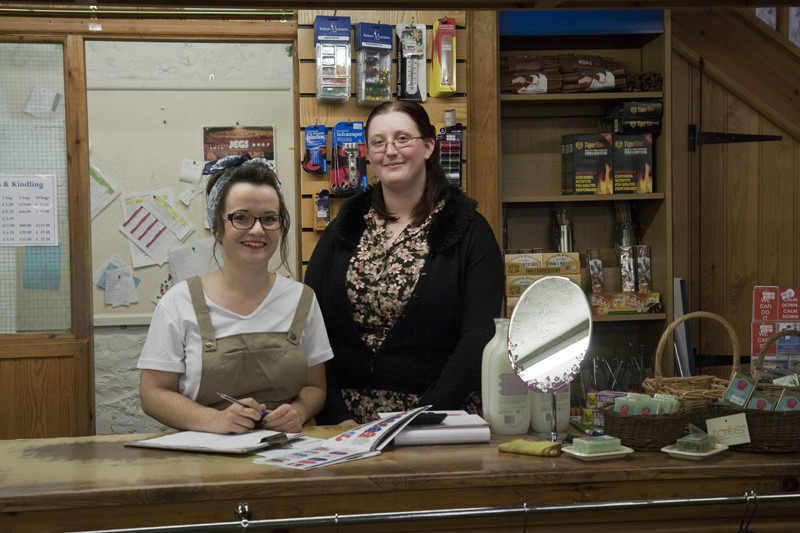 IMG_8179 Bakers and Larners Staff - Salute The Forties in Holt 2015
