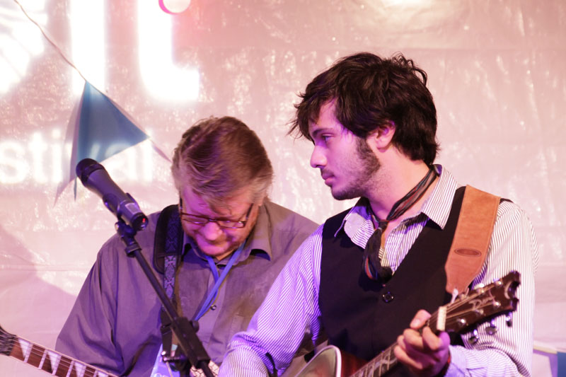 White Shoe Brown Shoe ft Tony Britten  Guest_0185 - White Shoe Brown Shoe 2010