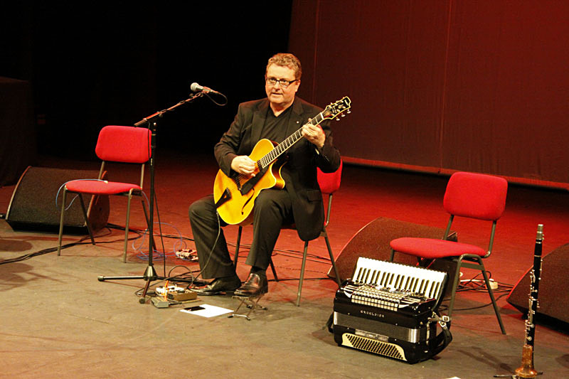 Martin Taylor Spirit of Django_06 - Martin Taylor -Spirit of Django 2010