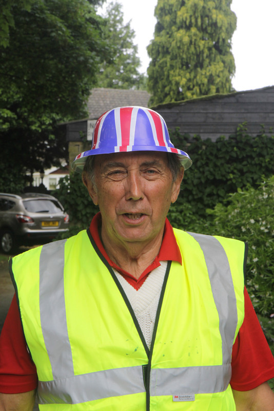 IMG_4268 - HM Queen Elizabeth 11 - Street Birthday Party Holt 2016