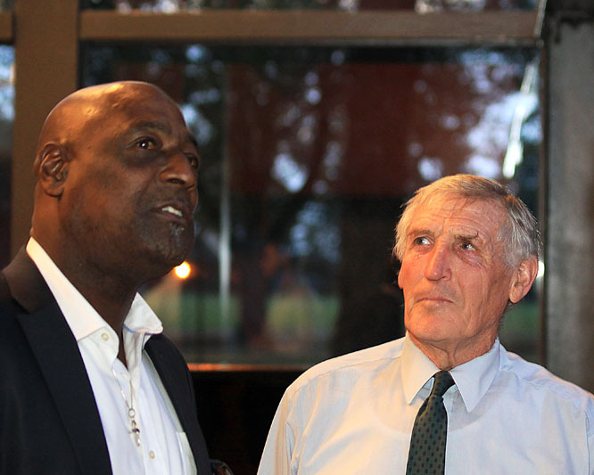 Web IMG_9542CM - Sir Viv Richards at Greshams