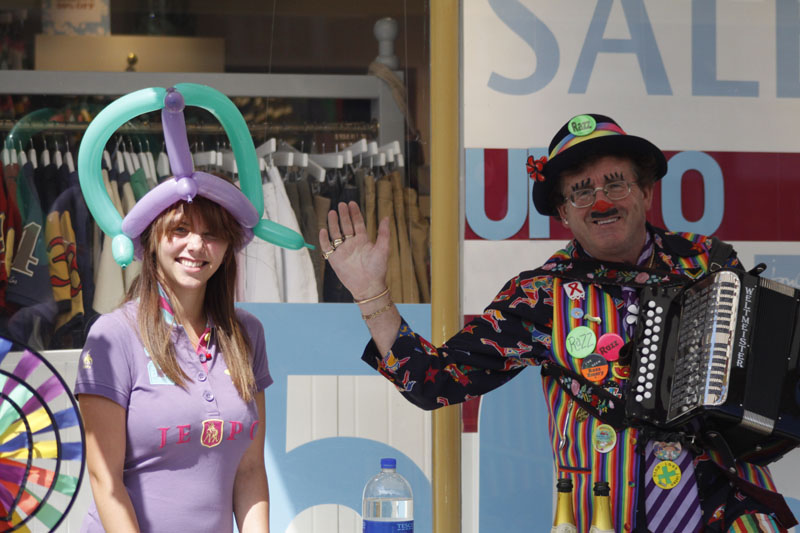 Razz  Auntie Pearl_22 - Razz the Clown & Auntie Pearl 2010