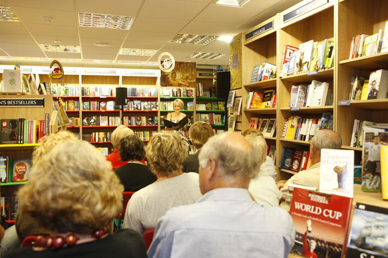 Joyce Grenfell_0015 - Literature in 3D 2010