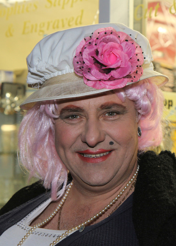 IMG_1168 - Holt Lights Night and Dames 2015