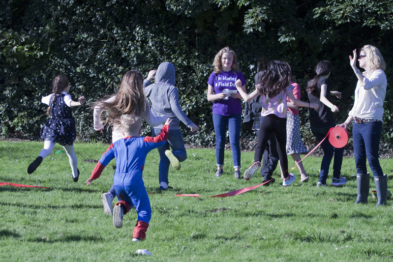 IMG_9389 - Childrens Event King George V Peacock Lane 2015