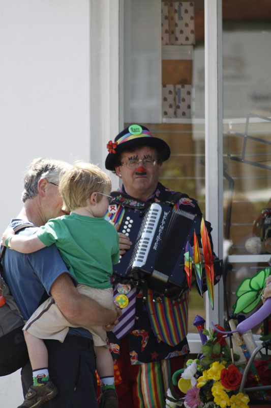 Razz  Auntie Pearl_09 - Razz the Clown & Auntie Pearl 2010