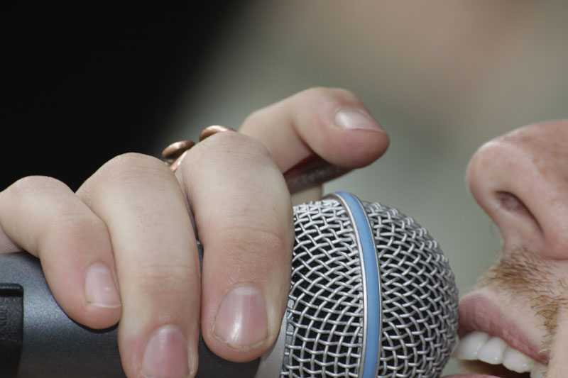 White Shoe Brown Shoe_0043 - White Shoe Brown Shoe 2010