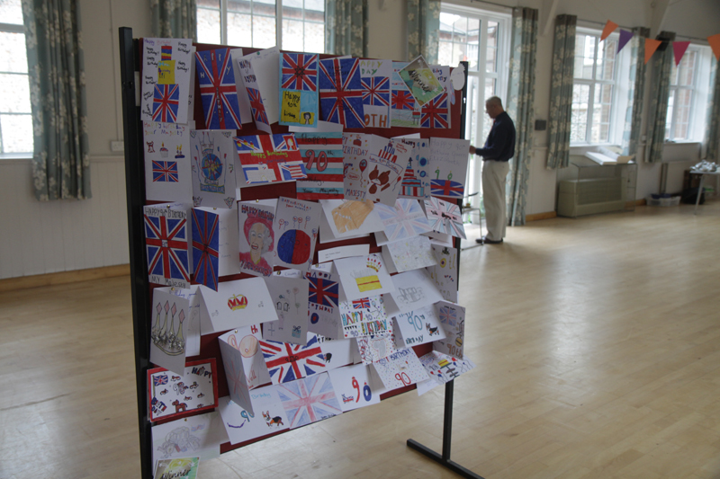IMG_4176 - HM Queen Elizabeth 11 - Street Birthday Party Holt 2016
