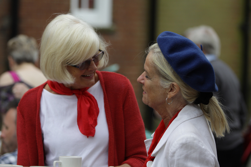 IMG_4380 - HM Queen Elizabeth 11 - Street Birthday Party Holt 2016