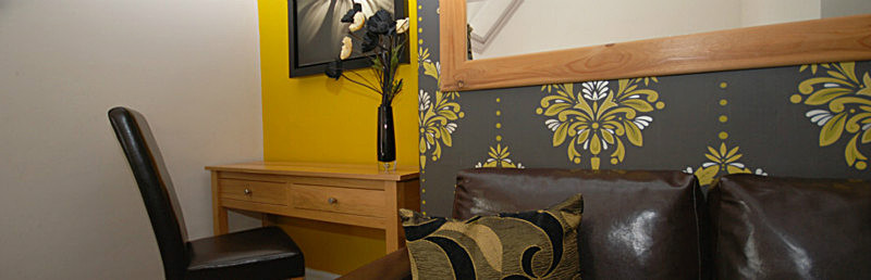  - COSY VINTAGE KING SIZED ROOM