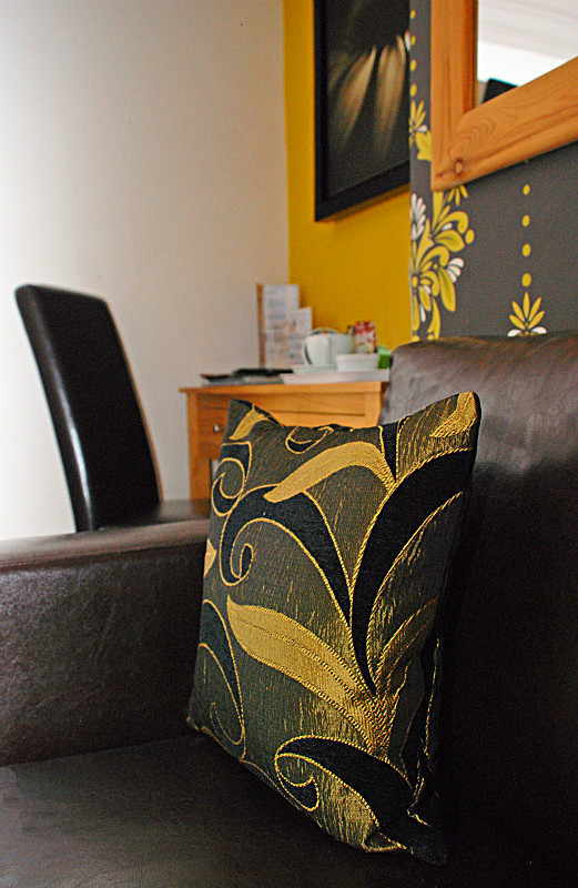  - COSY VINTAGE KING SIZED ROOM