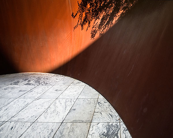 SERRA AT MOMA - NYC - NEW YORK IN COLOUR