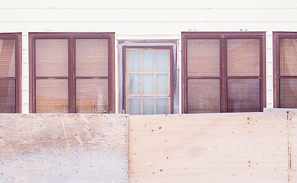 COTTAGE FACADE - LONG POINT - SNOW/SAND FENCES, LONG POINT