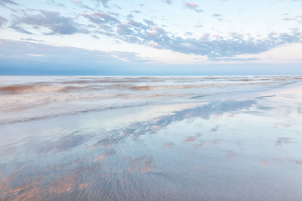 MAY DAWN - LAKE ERIE - BAY & BEACH