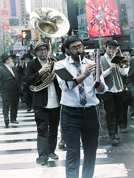 THE WEDDING BAND - NYC - THE WEDDING, TIMES SQUARE