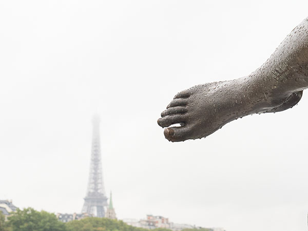 FOOTLOOSE IN PARIS - PARIS