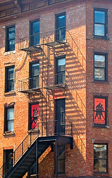 TANGO - NYC - NEW YORK IN COLOUR