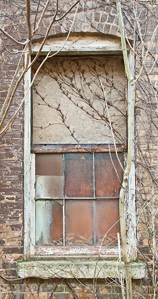 APERTURE #8 - Brantford - MASSEY-FERGUSON - BRANT COUNTY