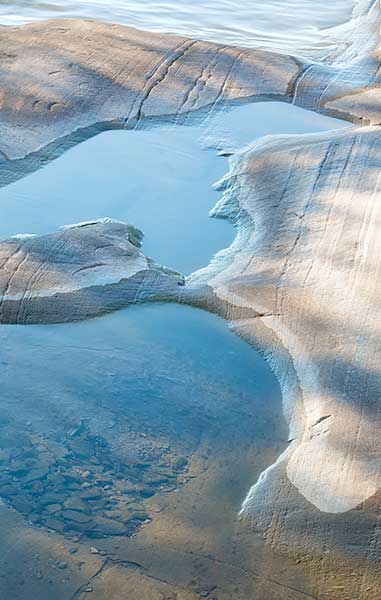 ROCK AND POND - FRANKLIN ISLAND - FRANKLIN ISLAND, NORTH -  GEORGIAN BAY