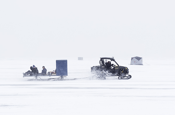 TAXI !!!!! - INNER BAY, LONG POINT - ICE FISHING PROJECT