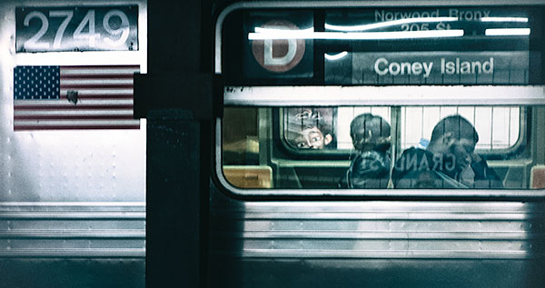D TRAIN - NYC - NEW YORK IN COLOUR