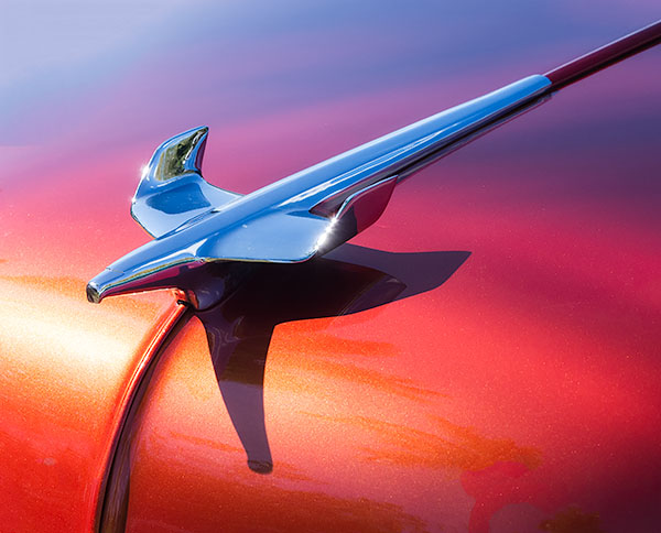 VINTAGE HOOD ORNAMENT - CUBA - CUBA